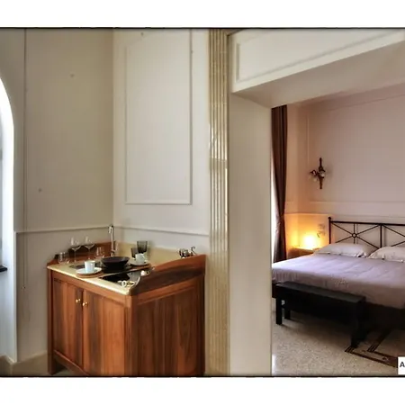 Palazzo Liguori 3* Cava De' Tirreni